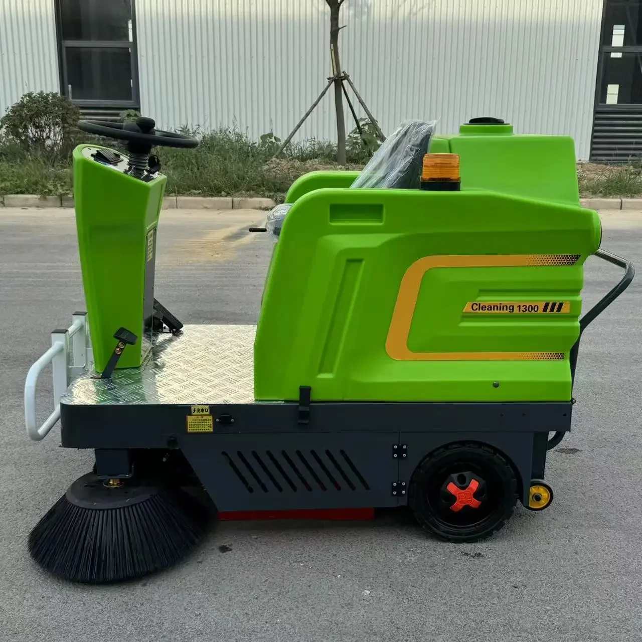 Electric High-efficiency Sweeping Machine, Street Sweeper, Garbage Sweeper