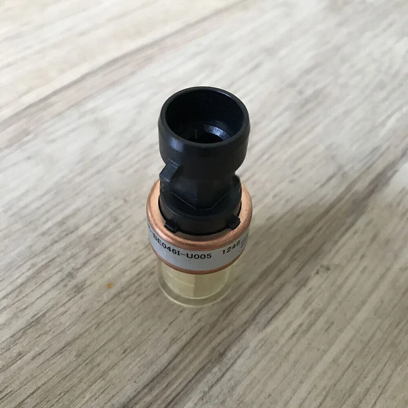 NSK-BE046I-U005 00PPG000003000 Industrial Parts High Pressure Sensor For Carrier 1PCS