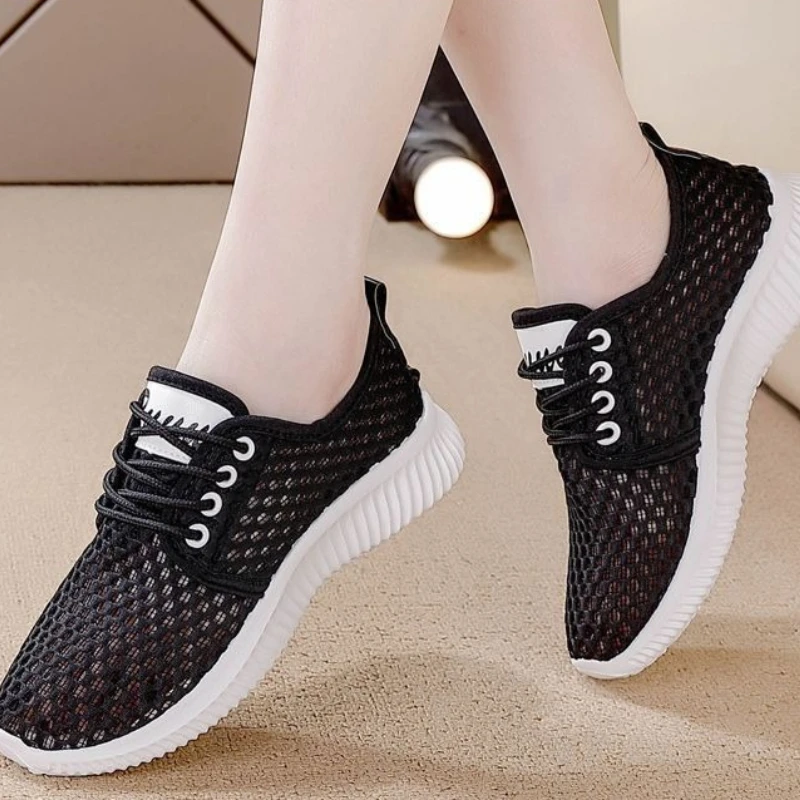 2026 Summer Women Mesh Clogs Quick Dry Water Shoes Breathable Sport Sandals Non Slip Beach Aqua Sneakers for Walking