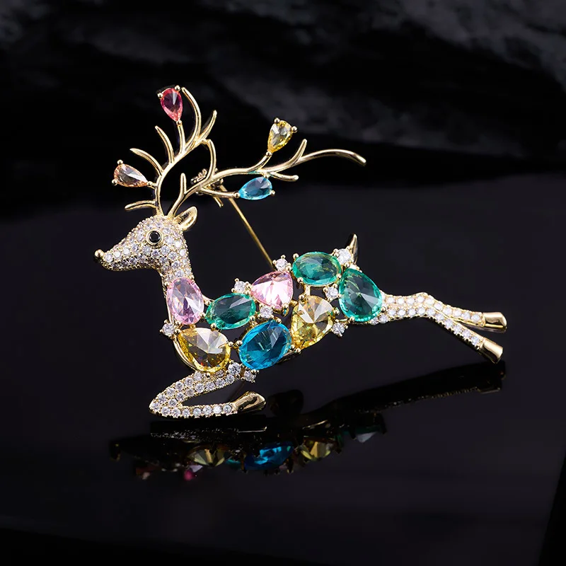 

New Fashion Luxury Zircon Retro Colorful Christmas Elk Brooch for Women Temperament High-end Corsage Suit Coat Accessories Pin