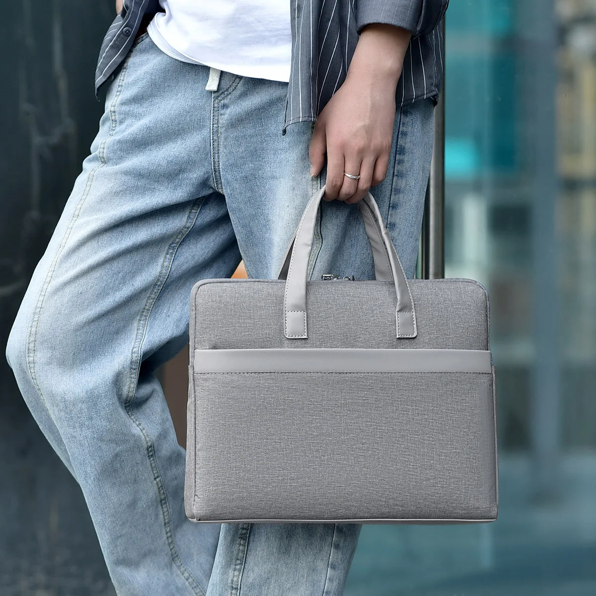 حقيبة كمبيوتر محمول عصرية - تصميم بسيط، حقيبة أعمال - مثالية للمدرسة والسفر والمكتب والتنقل اليومي