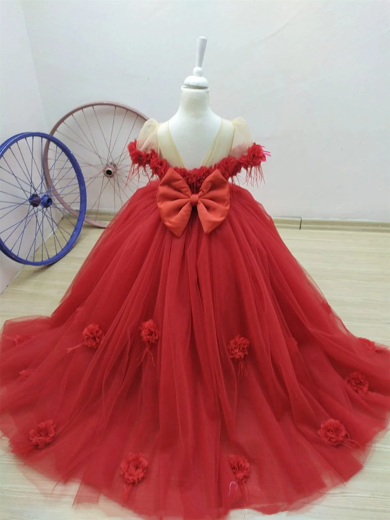 Puffy Flower Girl Dress Sweep Train Kids 3D Flowers Pageant Party Christmas Ball Gown Dresses