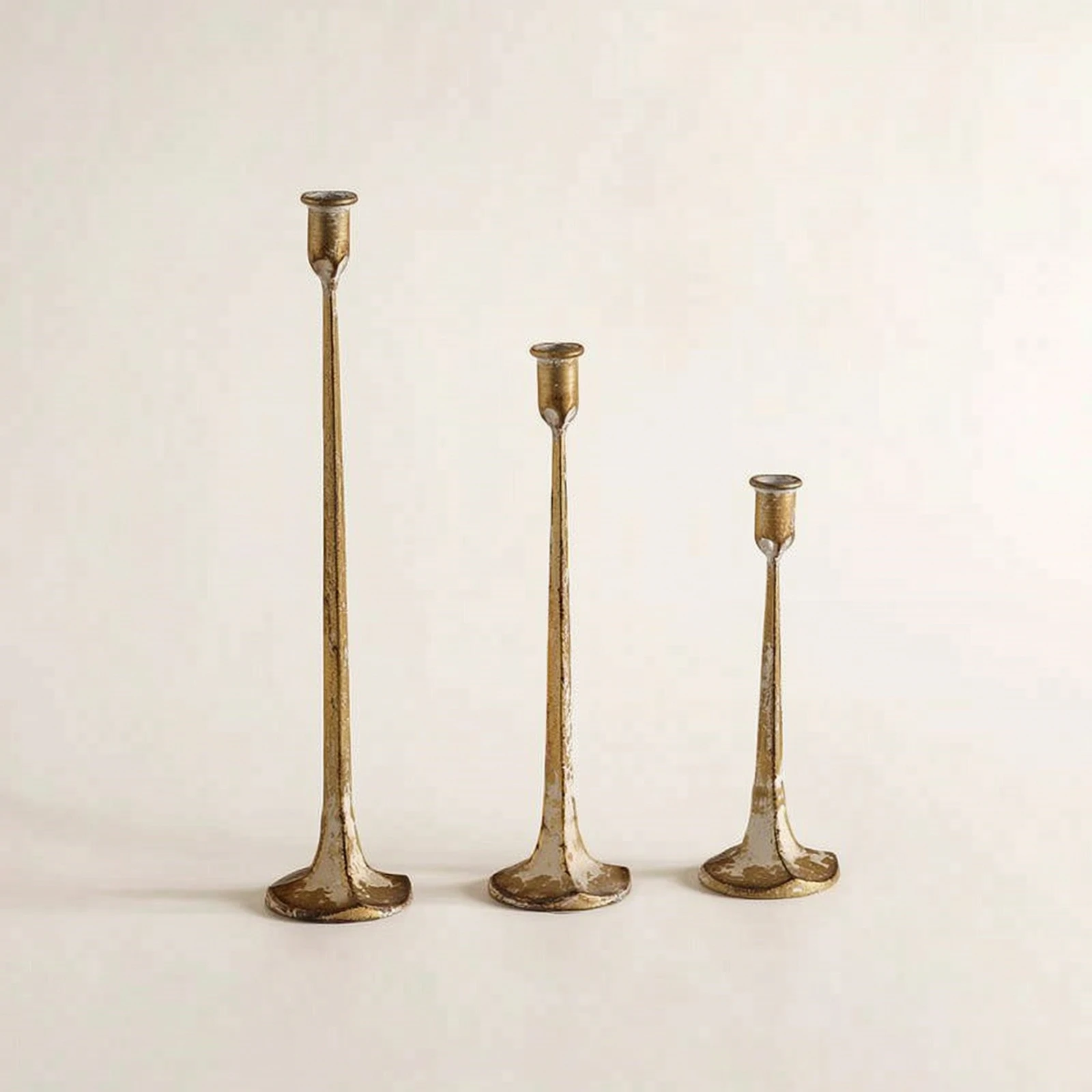 3 Pieces Metal Candlestick Holders Tapered Candle Holder Set of 3 Candlestick Holders Vintage-Style Decor Stable