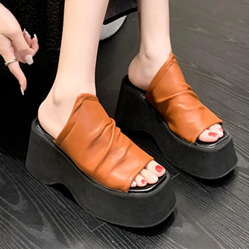 Summer Women Slippers 8CM Platform Non-Slip Sandals Wedges Shoe Outdoor Clogs Fashion Design Beach Vacation Slipper Casual Shoes