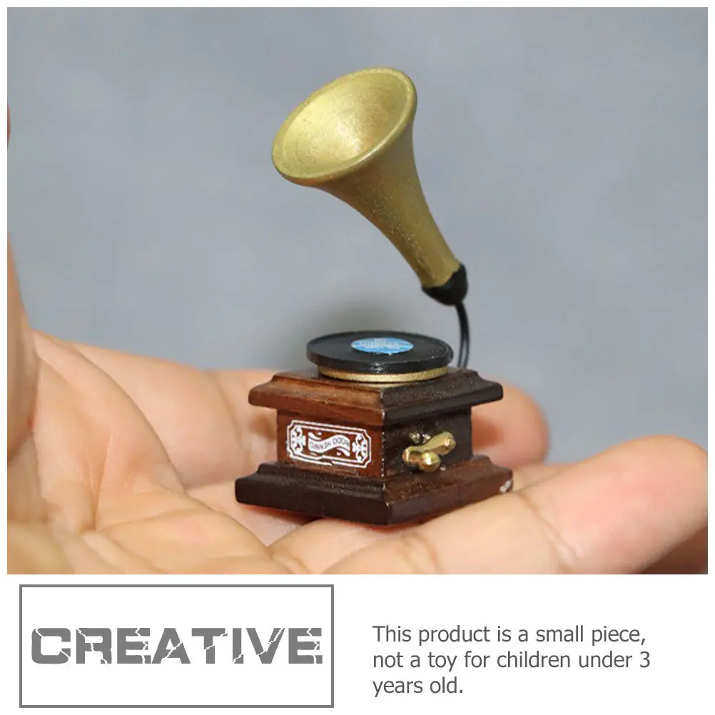

Mini Retro Phonograph Vintage Wooden Gramophone Simulation for Mini House Living Room Scene Miniature Furniture Ornament