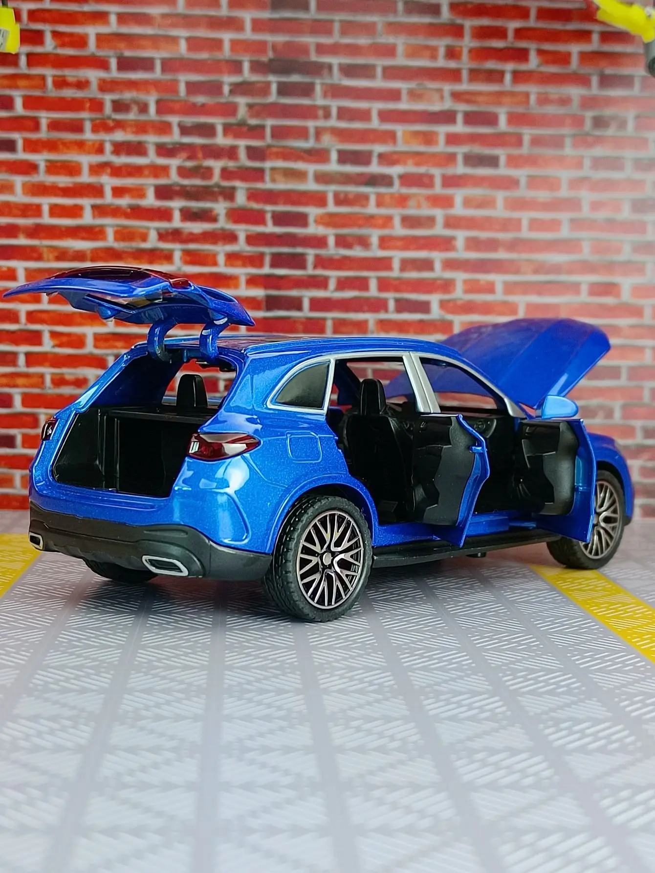 1:32 Mercedes-Benz GLC400 SUV GLC Legering Model Auto Geluid en Licht Trek kinderen Speelgoed Collectibles verjaardagscadeau