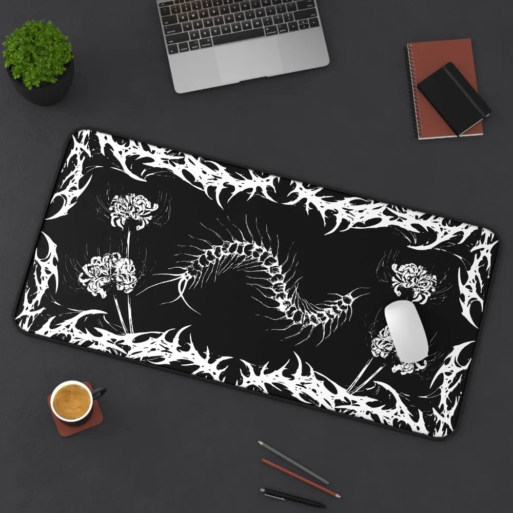 Gothic Centipede Mouse Pad, Large Gaming Desk Mat, Dark Floral Horror Art Design Alfombrillas Para Escritorio Tapis De Souris