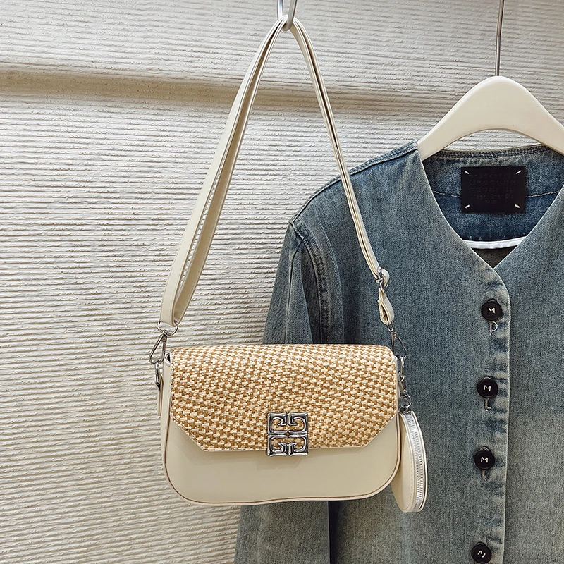 

Stylish Leisure Diaper Bag For Women Messenger Shoulder Bag Classic Paris Design Unique Commuter Handbag Trendy Logo Letter