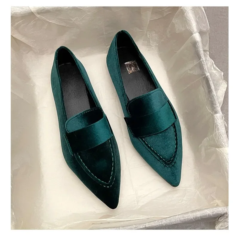 Half Slip on Shoes Women Luxury Velvet Moccasins Fashion Pointed Toe Loafers Ladies Summer Autummn Velour Ballet Flat Shoes