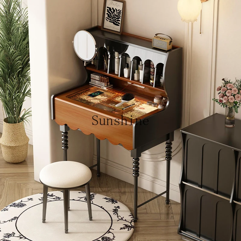 

Small apartment medieval dresser solid wood makeup table