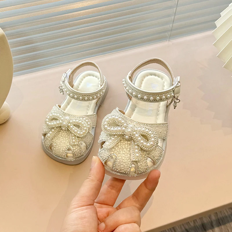 Sandalias con punta de princesa para niña, zapatos de verano con suelas suaves para bebé, tendencia de cristal, DDY5822, 2024