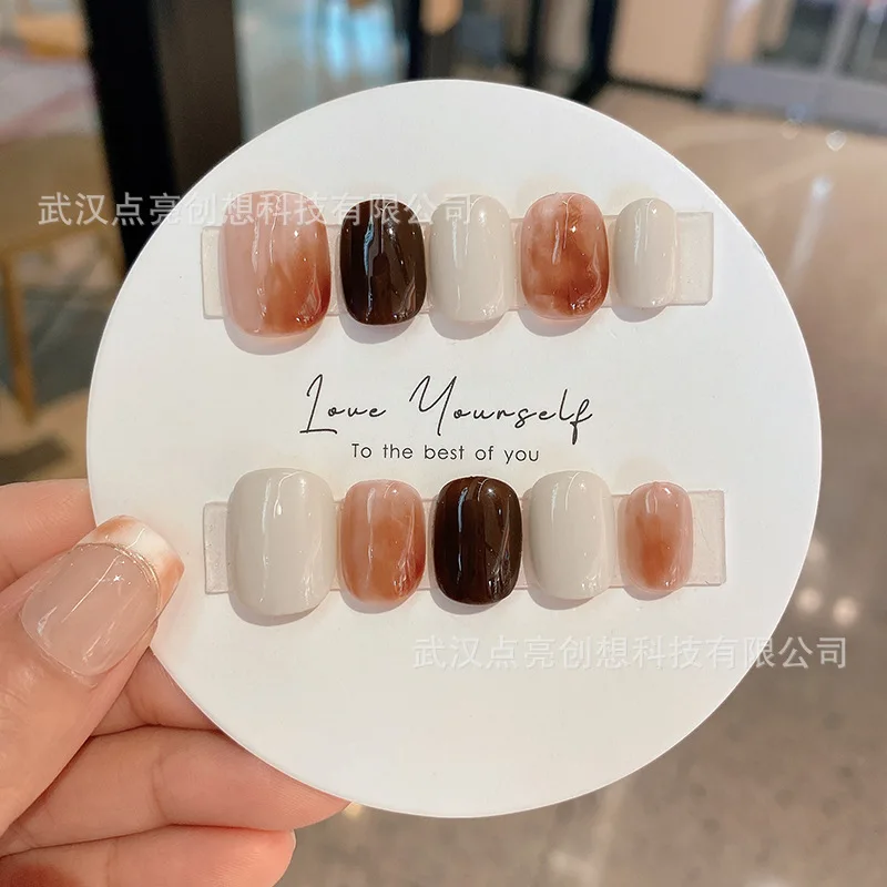 

10pcs Wearable Nails with Amber Gradient Pure Handmade Nail Art Exquisite and High-end Milk Coffee Handmade Short Nail Sheets