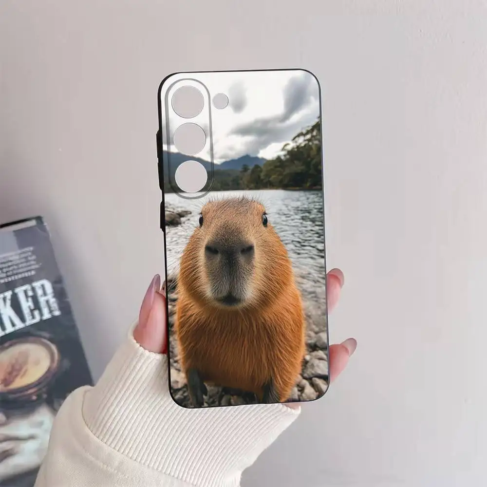 Engraçado bonito animal de estimação capivara caso de telefone para samsung galaxy a73,72,51,53,52,71,22,5g, nota, j7,8,9 capa preta macia