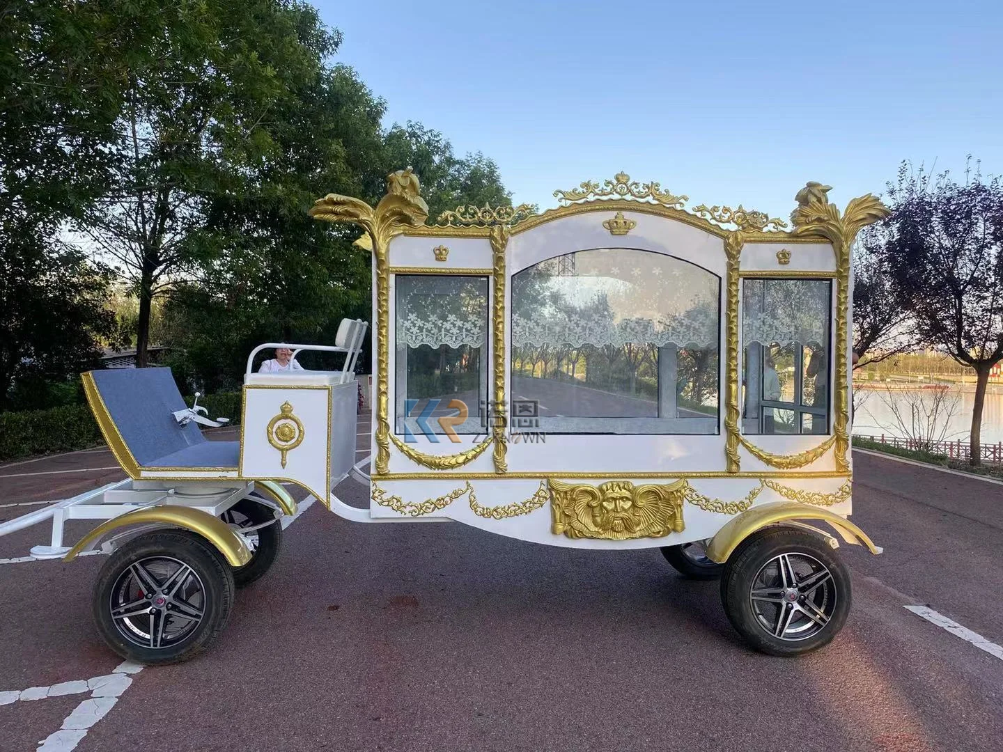 New Design Funeral Hearse Carriage Europe Horse Hearse Antique Funeral Coffin Carriage Horse Drawn Hearse Funeral Trailer