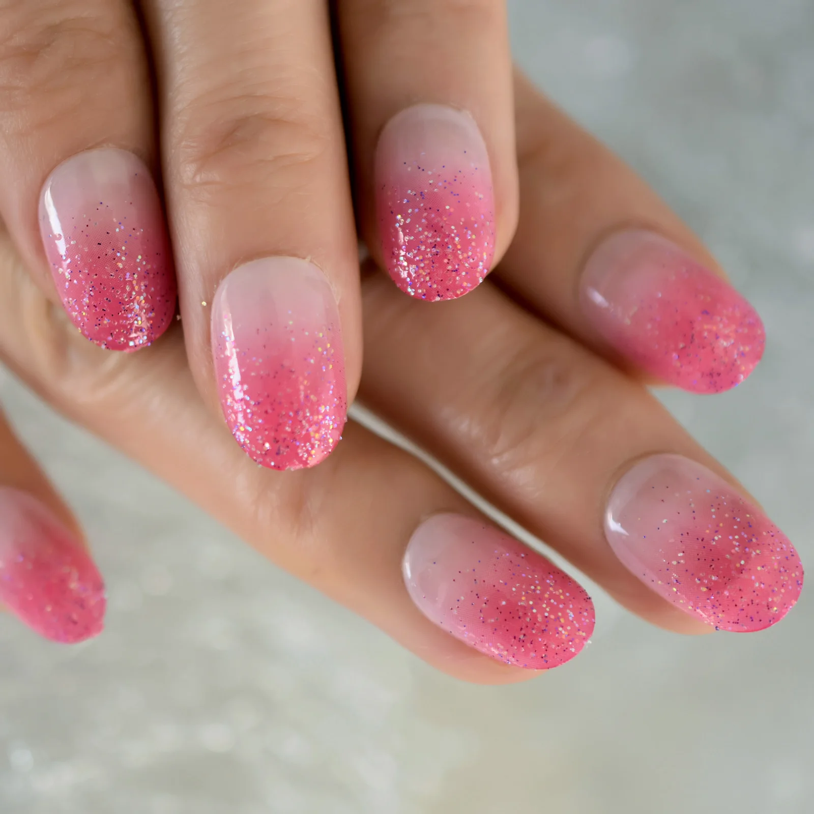 Ombre Pink French Press on Fake Nails Short Round Holo Glitter Gradient False Nails Girl Nail Art Tips