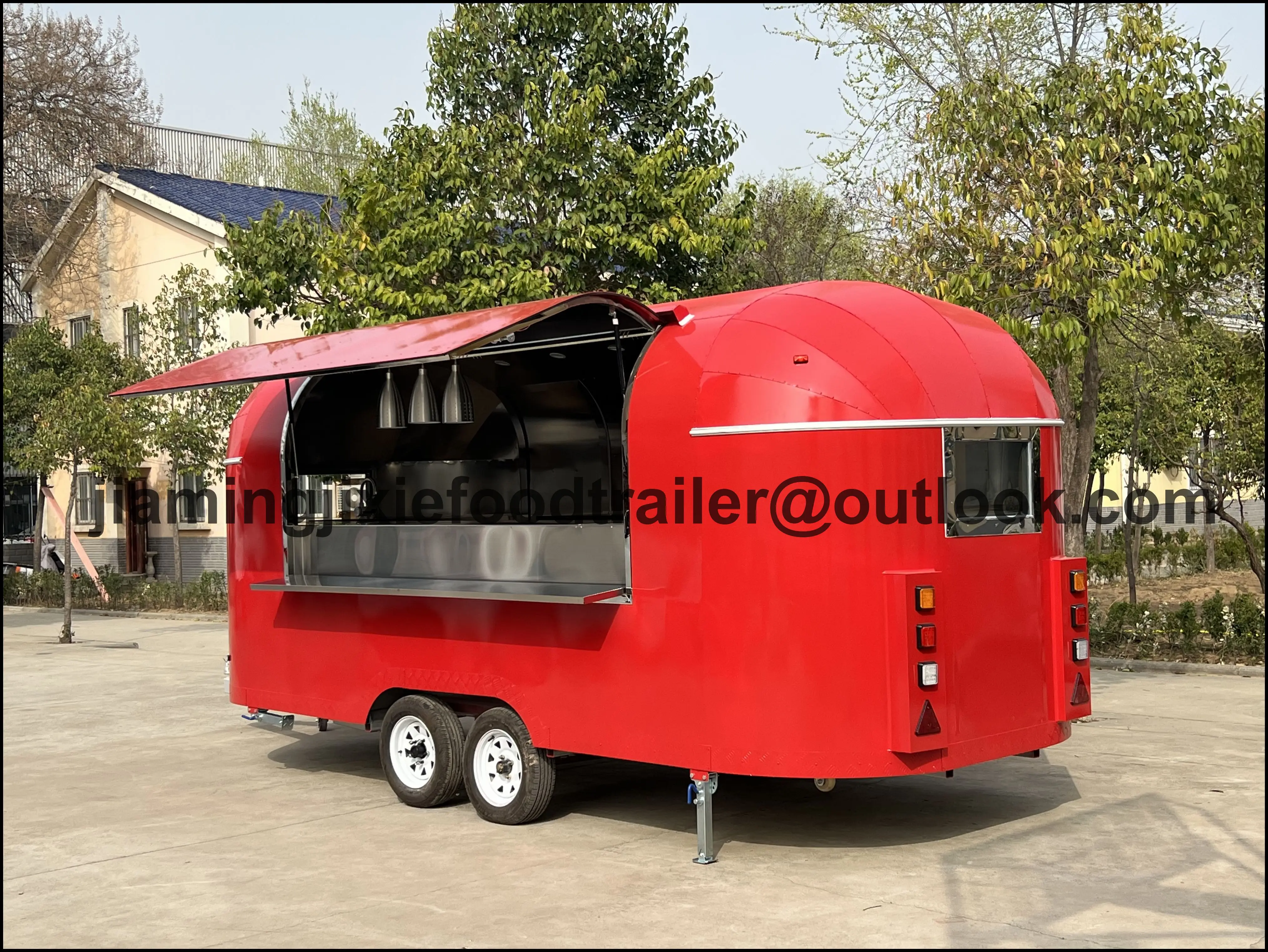 

Free 3D Design Street Mobile Mobile Hot Dog Fast Food Trailer Fully Equipped Mobile Pizza Food Truck for Sale Europe