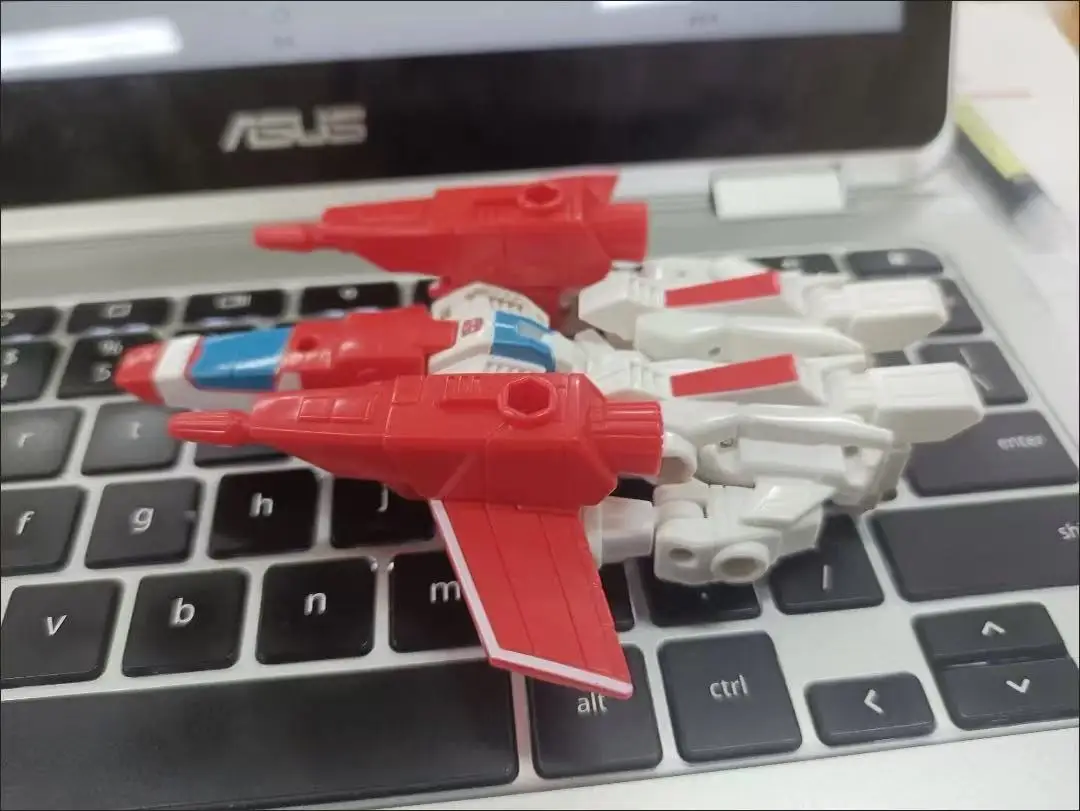 Disponibile Hasbro Trasformazione Giocattoli Armatura energetica Serbatoio Cannone Jetfire Set Robot Action Figures Regali per bambini Collezione di hobby