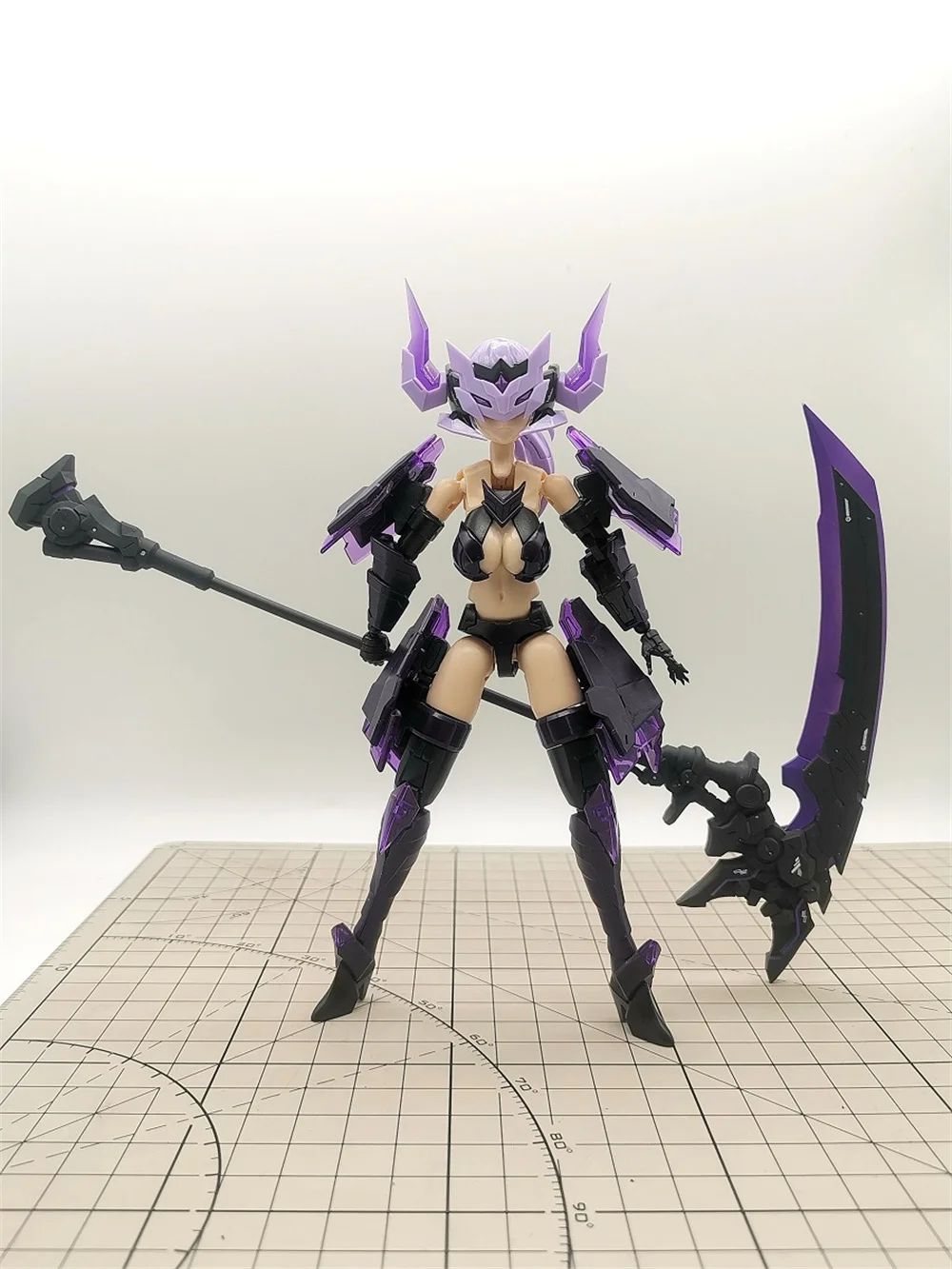 【ไม่มีตัวละคร】มีสินค้าในสต็อก 1/12 นักรบหญิง ชุดอุปกรณ์เสริมแปลงร่างแบบไม่ทาสี ขวานยักษ์ เหมาะสำหรับฟิกเกอร์แอคชั่นหญิงขนาด 6 นิ้ว ของเล่นโมเดล