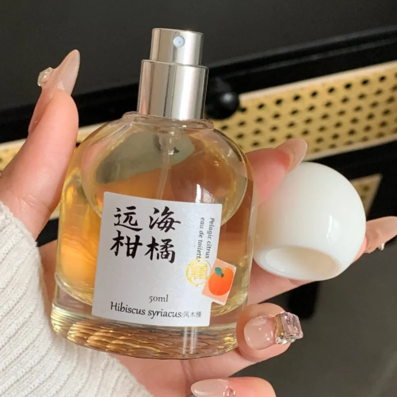 

Женские духи с фруктами цитрусовых, высококачественные свежие натуральные унисекс, кедровый мускус, древесный цветочный прочный новый очаровательный туалетный туалетный столик