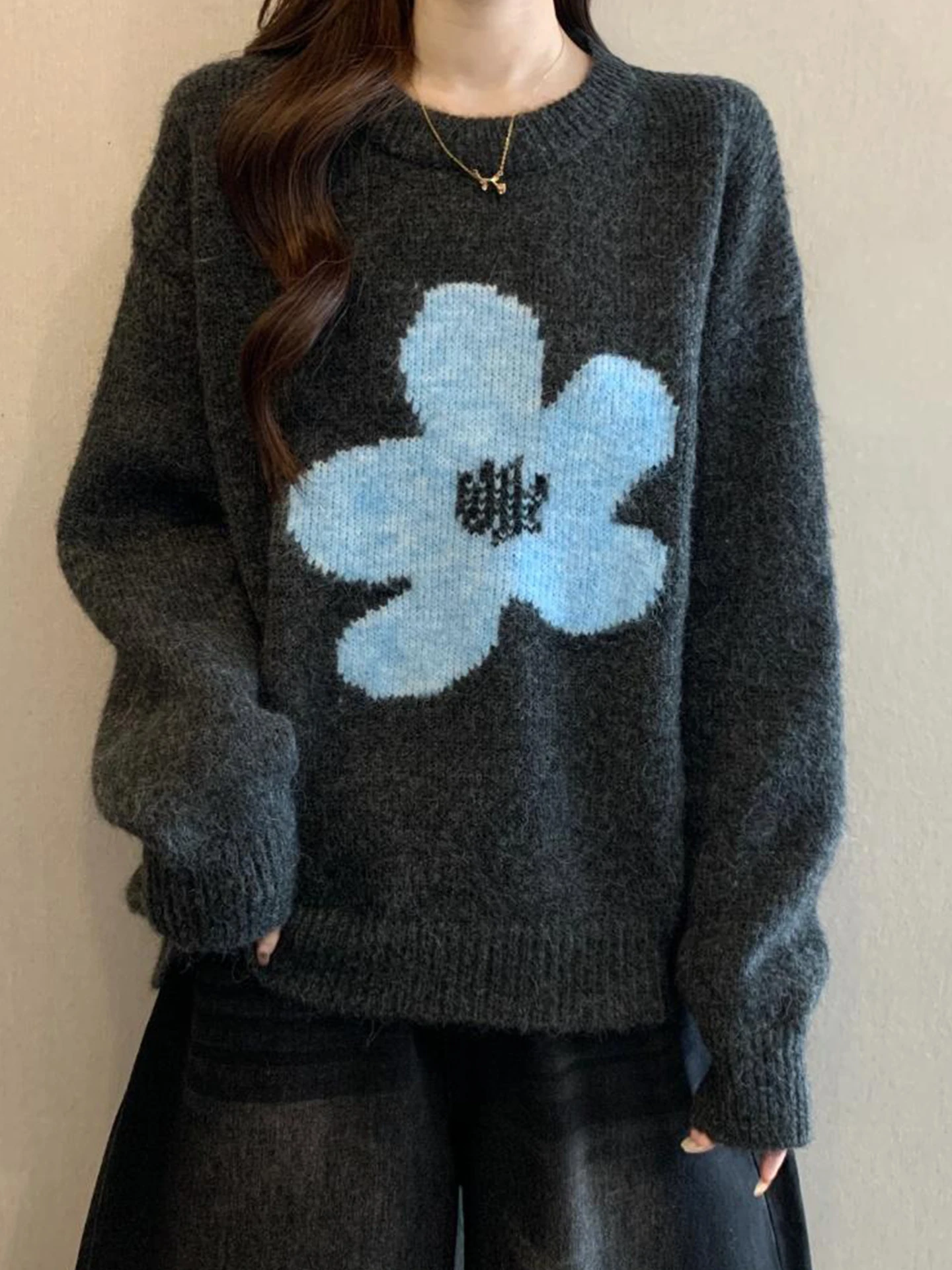 

Корейский женский вязаный свитер большого размера с цветочной вышивкой, оверсайз, мягкий, уютный, с эффектом объемности на плечах, осенне-зимний, C...