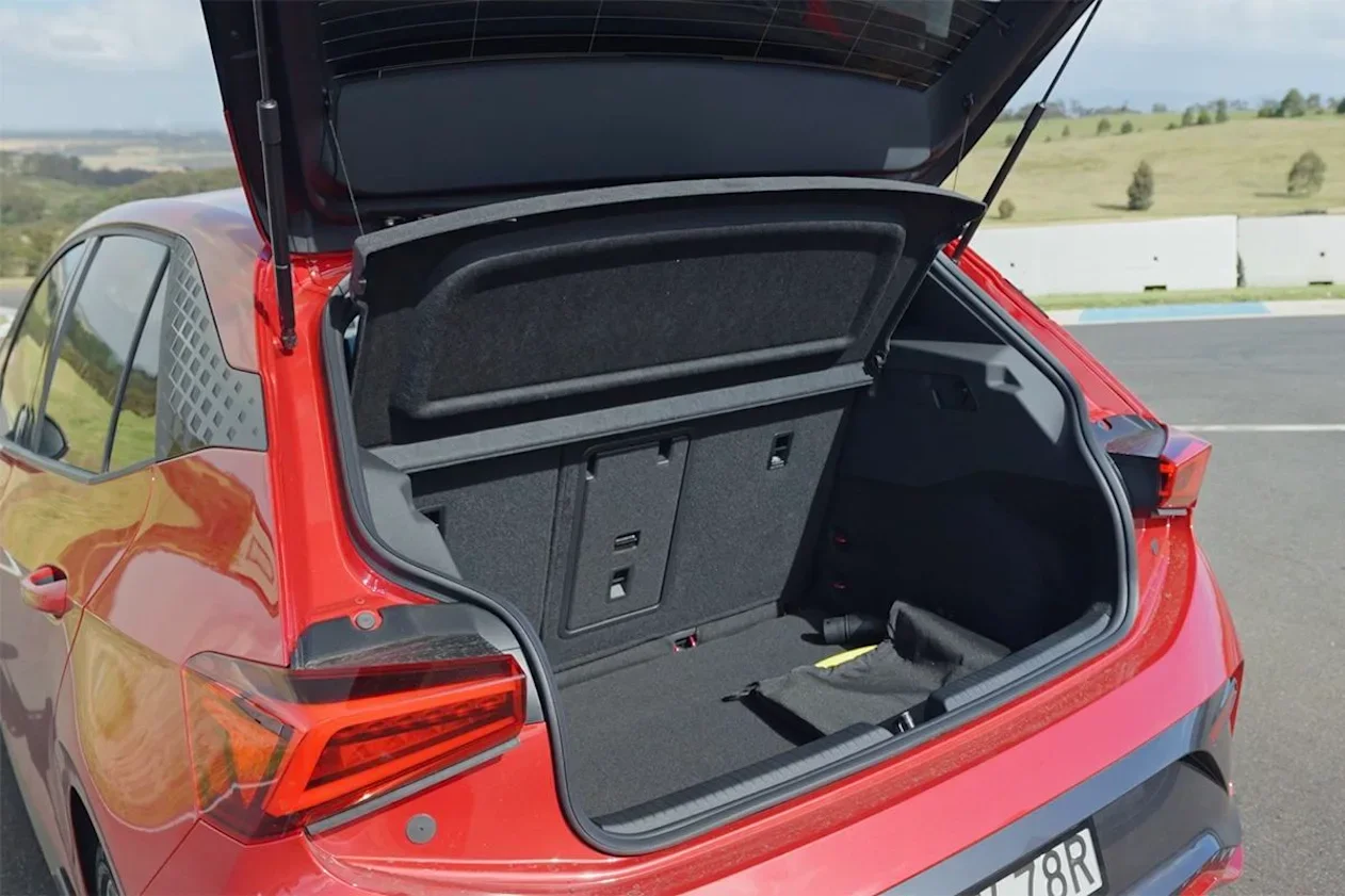 

Auto Struts With Springs For Cupra Born 2021-present Hatchback Rear Tailgate Trunk Boot Lift Supports Shock Damper Rod
