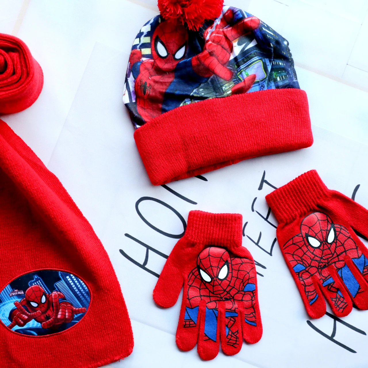 New Autumn Winter Children Hat SpiderMan Red Halloween Cartoon Scarf Hat Glove Warm knitted hat Boy Girl Cap Child Christmas Hat