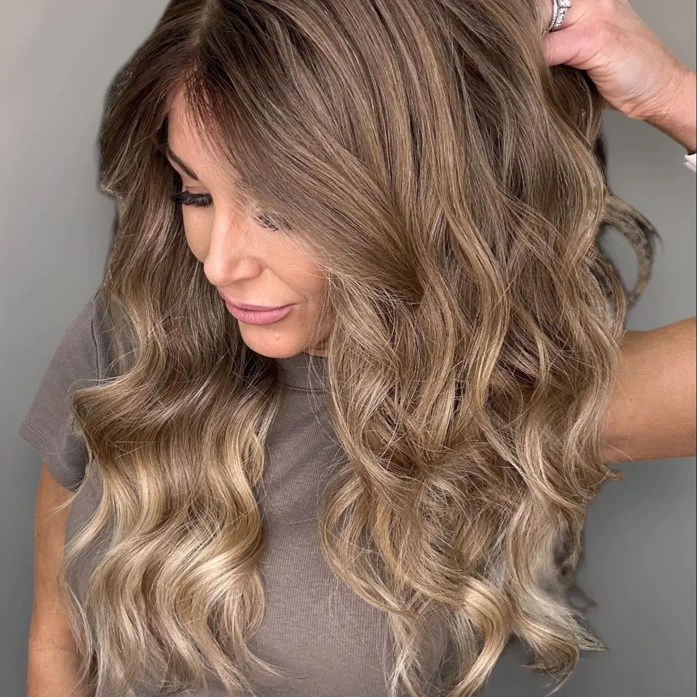 Free Part Body Wave Wig Ready To Ship Wigs Highlight Light Chestnut Brown Synthetic Wigs Heat Resistant Fiber High Quality Wigs