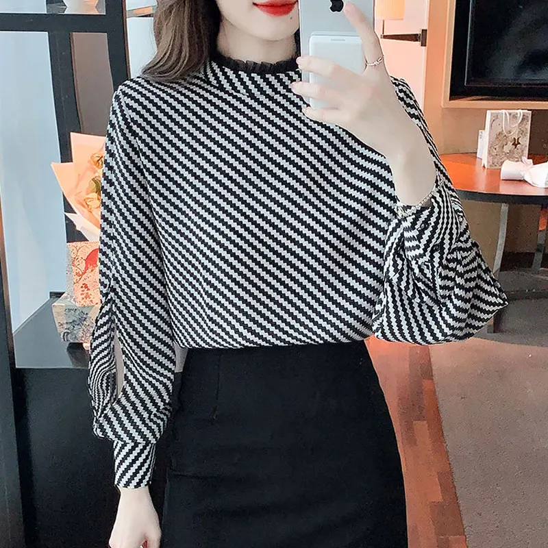 Korean Zigzag Striped Shirt Spring Autumn Commute Stand Collar Gauze Spliced Female Clothing Fashion Hollow Out Straight Blouse