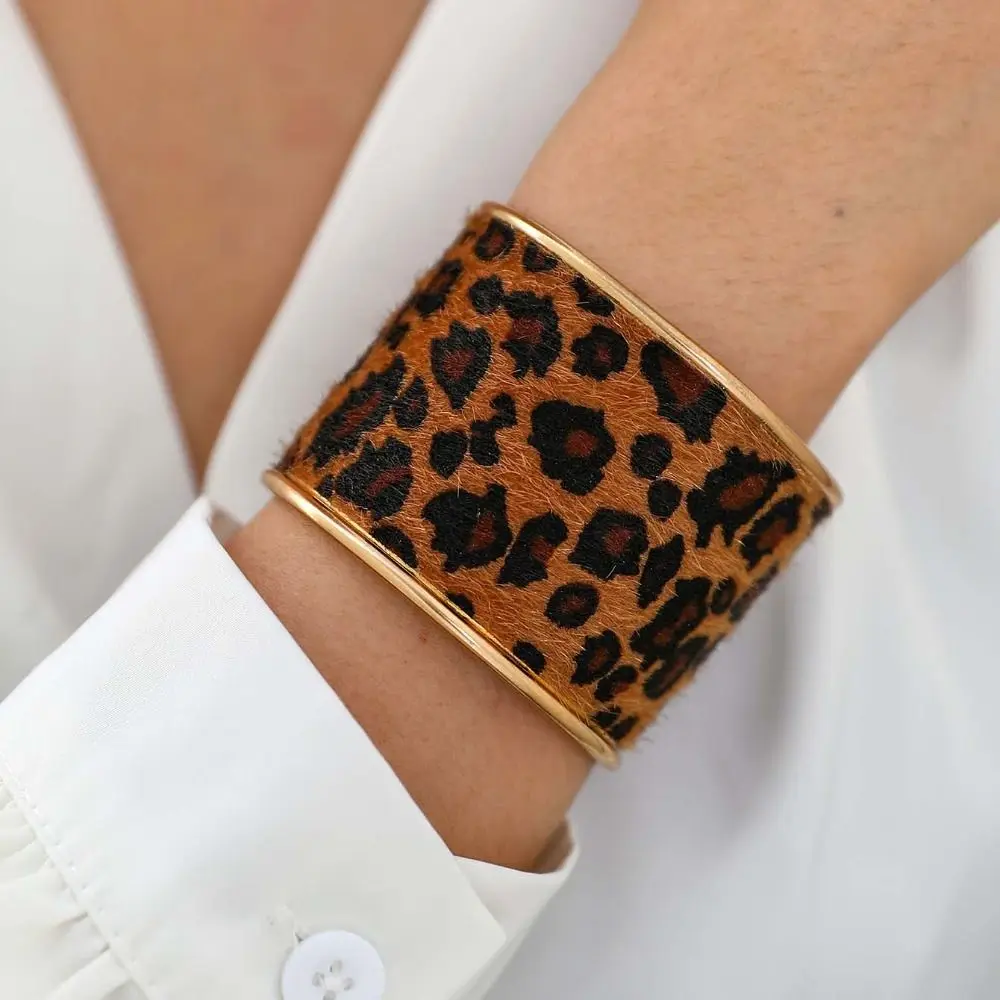 Metal Wide Flocking Open Bangle Europe American Style Alloy Leopard Print Cuff Bangles Jewelry Accessories Minority Design