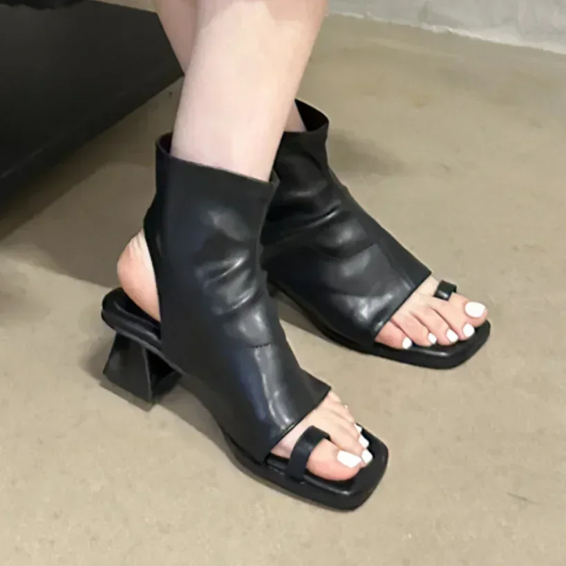 

Ring Clip Toe Gladiator Rome Sandals Women Slingback Block Strange Low Heel Summer Booties Ankle Boots Casual Shoes