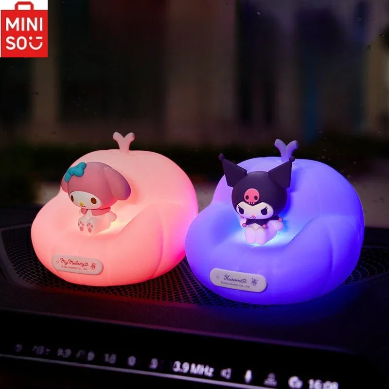 

MINISO Sanrio Melody Car Center Console Atmosphere Light Ornaments Kawaii Kuromi Cinnamon Pat Light Car Interior Decoration Gift