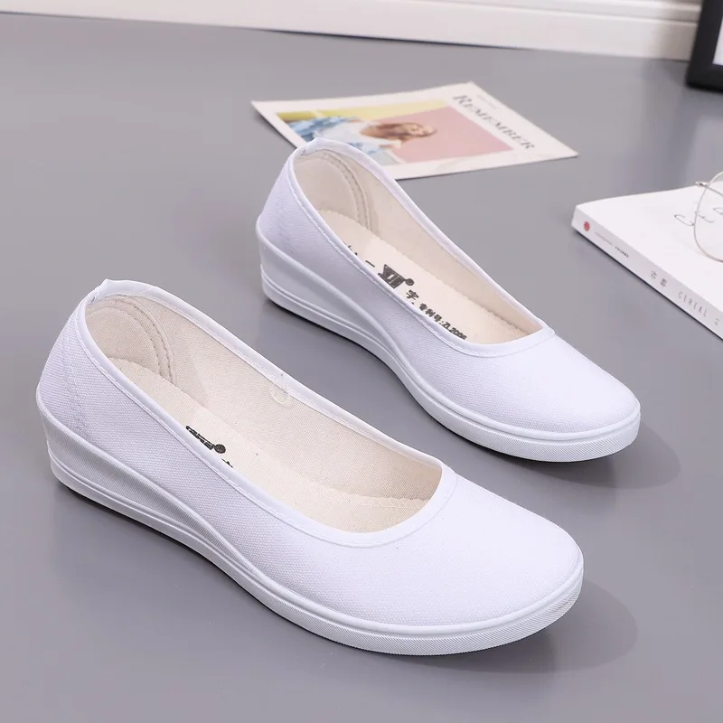 Fashionable White Nurse Shoes Beauty Salon Work Comfortable Cloth Sneakers All-white Canvas Wedge-heeled Non-slip Single Shoes