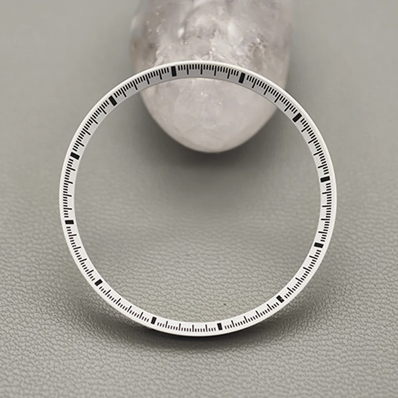 

Dia 30.5mm Chapter Ring Fits SKX007 SKX009 SRPD Watch Cases Replace Plasticsr Inner Ring NH35 NH36 Watch Case Refit Parts