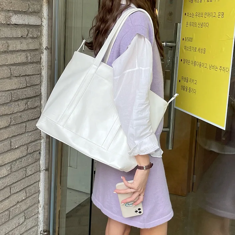 Korean Version Simple Early Spring Soft Pu Large Capacity Ins Commuting Travel Hand-Held Shoulder Tote Bag