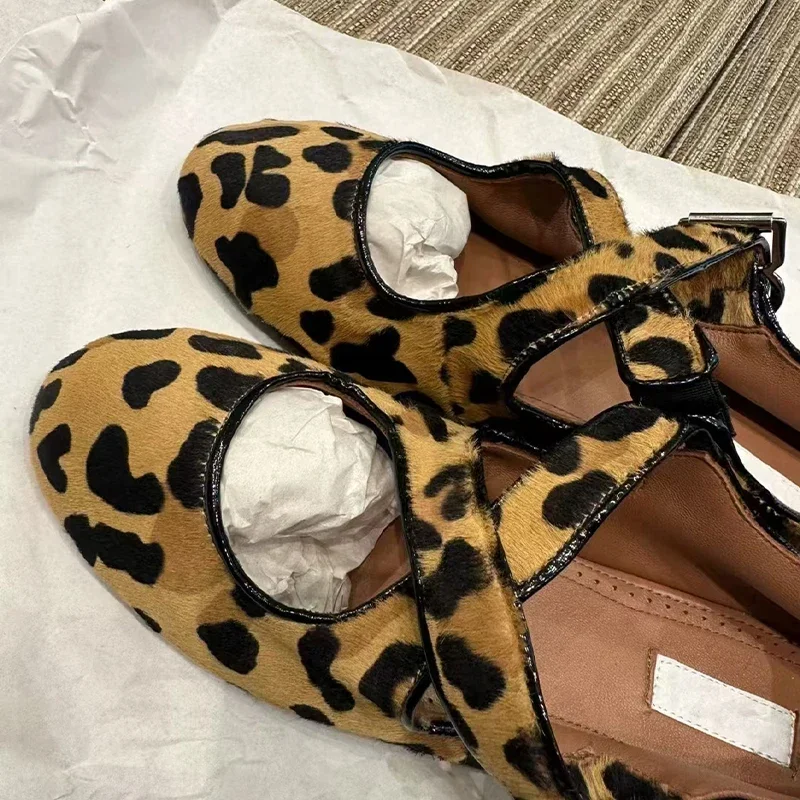 Zapatos de Ballet planos de leopardo para Mujer, sandalias de diseñador informales poco profundas de gamuza, zapatos de vestir cómodos, nueva tendencia