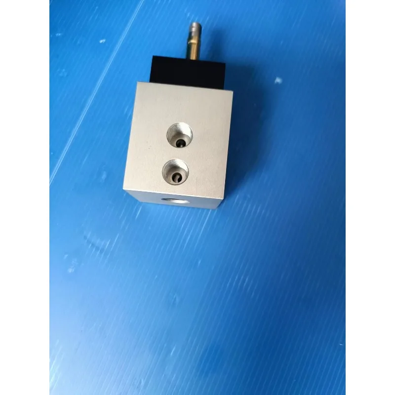 DSBD-4-1/4-PV Two position Four way Customized Solenoid Valve Single Electric Control Silver Body Aluminum Button