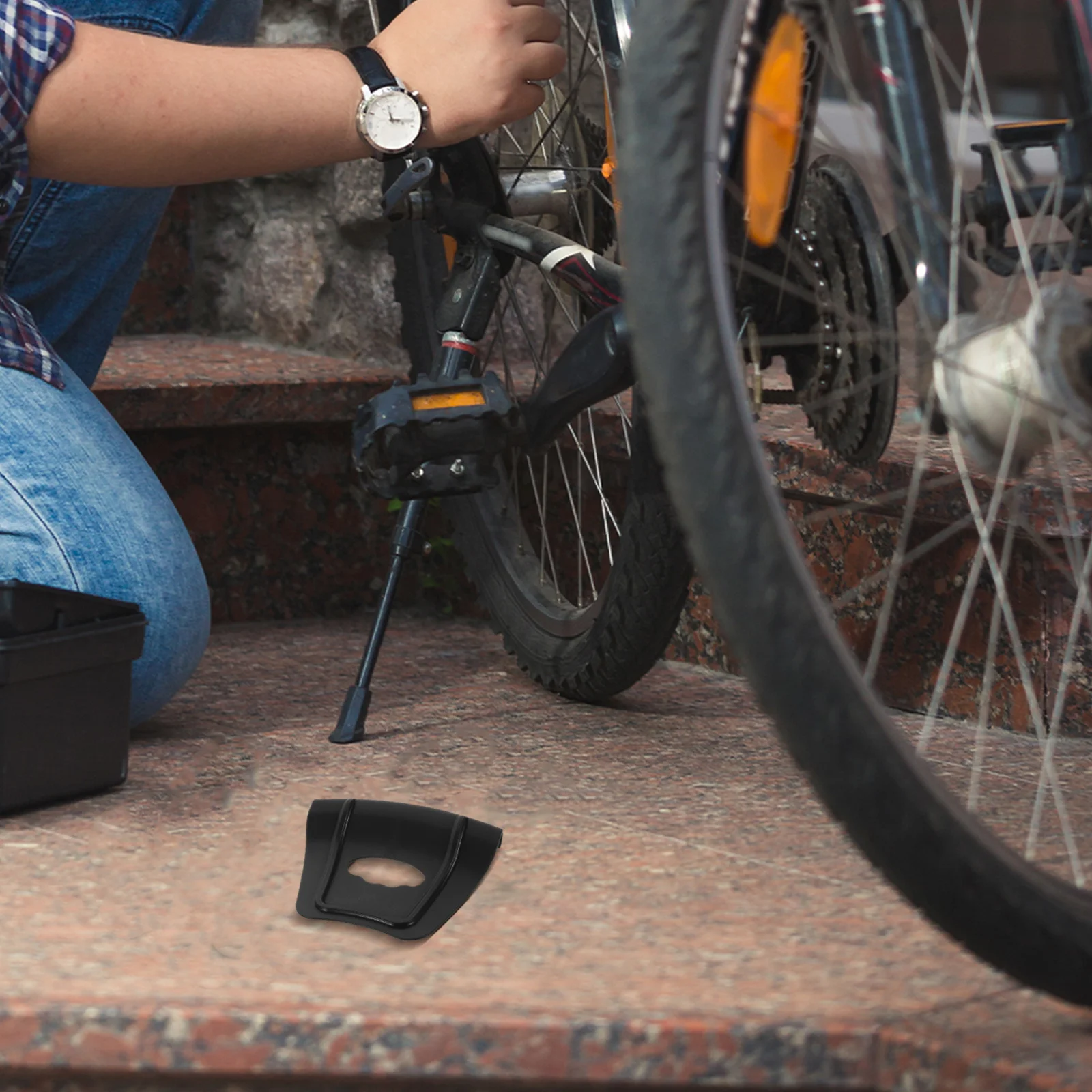 

Black Tire Rim Protector Plastic Double Raised Edge Guard Anti-Slip Tool for Universal Car Motorcycle Bicycle Tire Installation