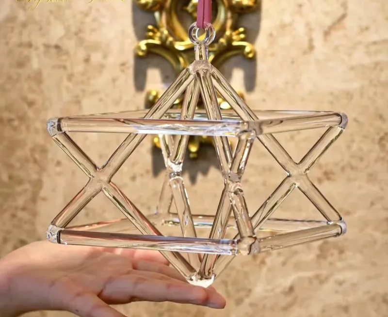 Crystal Soul Holy Transparent Sound Healing Instrument Pyramid Chakra Balance Meditation Energy Stone Decorative Gift