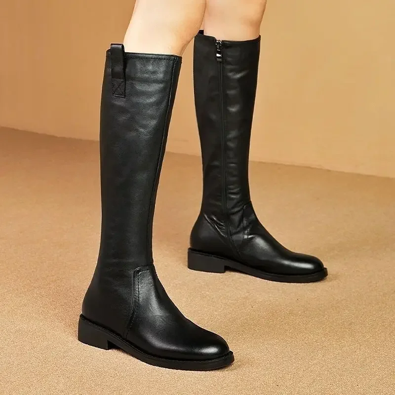 Botas de caballero para mujer, botas modernas con cremallera y tacón cuadrado de cuero suave para otoño e invierno, botas hasta la rodilla de lana fina con punta redonda a la moda
