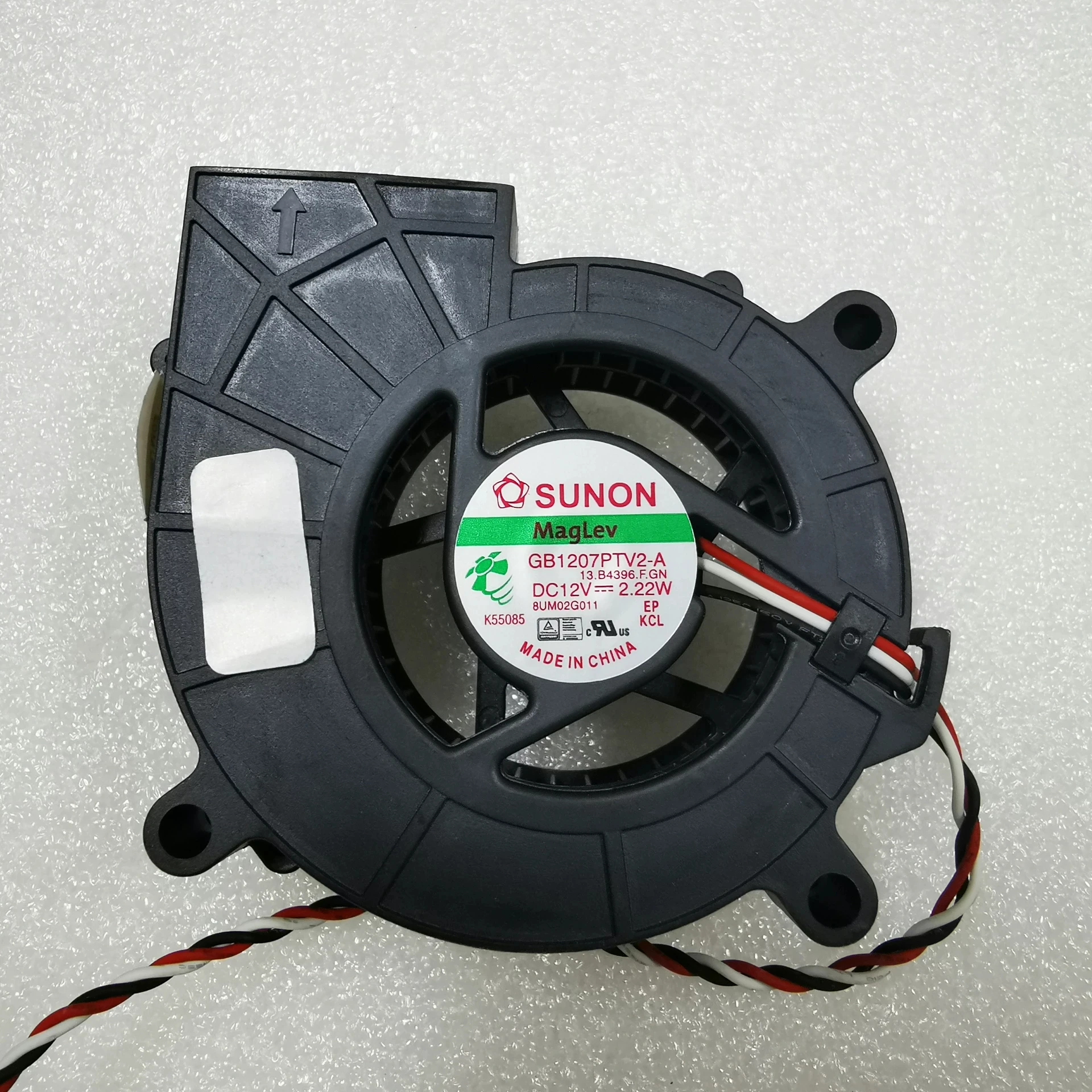 Original SUNON GB1207PTV2-A DC12V 2.22W three wire projector cooling fan