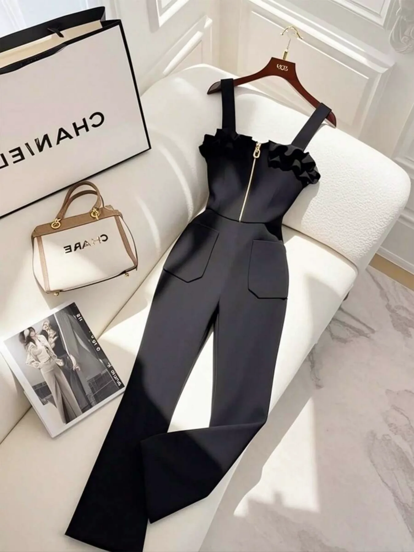 

Весенне-летний комбинезон с вырезом халтер, оборками, молнией и расклешенными штанинами для праздничных мероприятий, женская мода