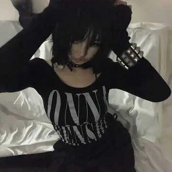 Karrcat Grunge 美學字母印花露臍上衣,Y2K 風格長袖 T 卹,哥德黑色不規則上衣,復古龐克風格 10 最佳銷售 千禧歌德 - №8