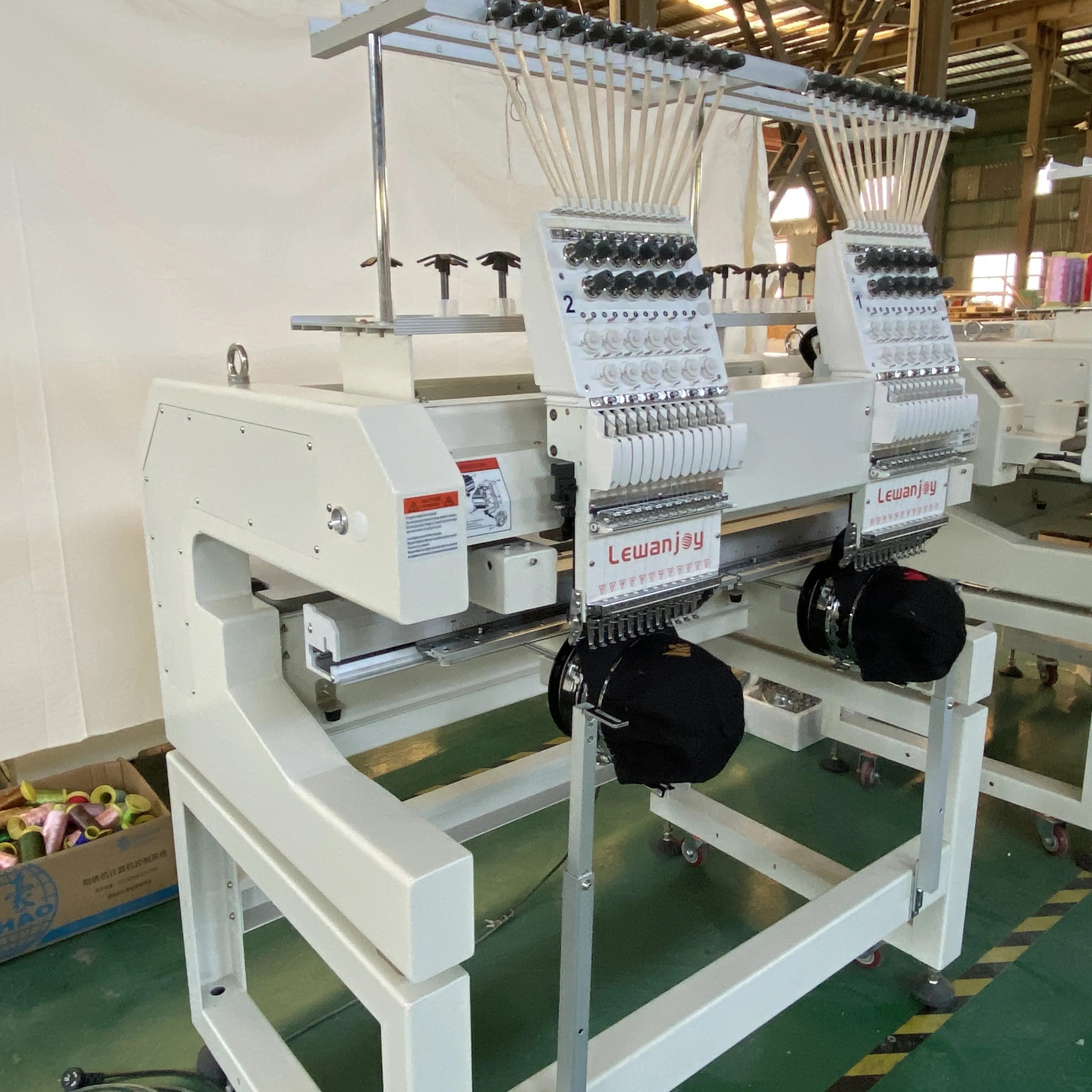 【Hot】Two Heads High…