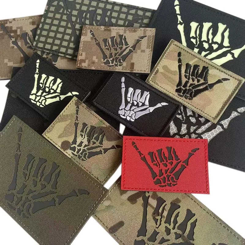 Totenkopf-Skelett-Hand-Finger Taktische Applikation, Outdoor-Abzeichen IR Infrarot-Reflektierende Patches mit Klettverschluss für Rucksack, Weste – Detail 3