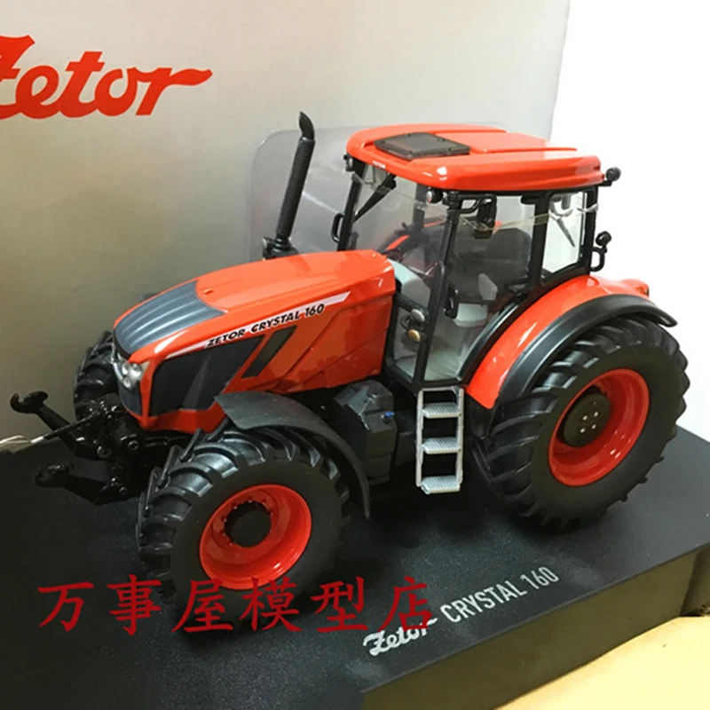 

Diecast Alloy 1:32 Scale Zetor Crystal 160 Engineering Vehicle Tractor Model Adult Toy Collection Static Display Gift Souvenir