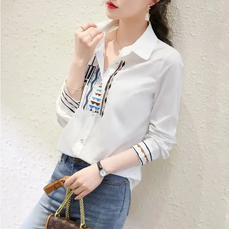 

Vintage Embroidered White Floral Long Sleeve Shirt Women