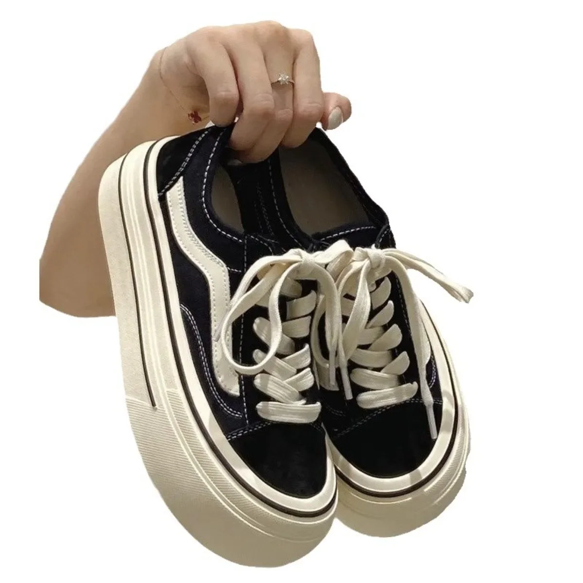 أحذية رياضية نسائية جديدة ذات نعل سميك، تصميم رفع داخلي، أحذية كاجوال مكتنزة قابلة للتنفس للارتداء اليومي في جميع الفصول