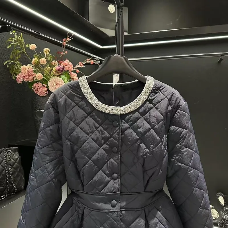 Women's clothing Winter New arrivals Patchwork Sequins Round neck Cotton coat Charming Diamond pattern Fitted waist Slimming