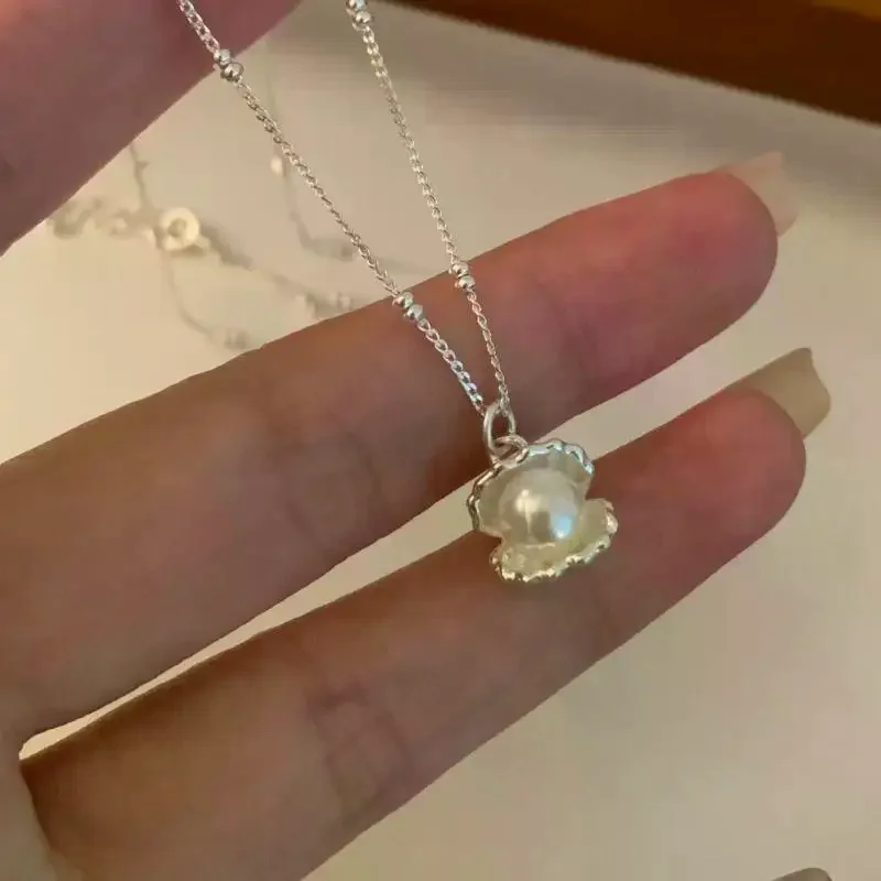Pearl Shell Pendant Necklace For Women Delicate And Elegant Temperament Choker Chain Office Party Jewelry Birthday Gift