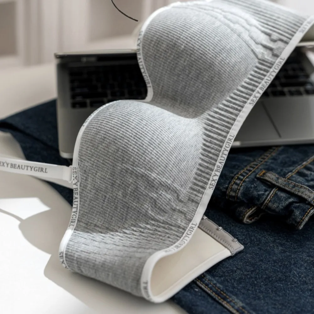 

English Letter Wireless Deep V Bra Close-fitting Anti-sagging Brassiere for Women Lingerie Adjustable Push Up Underwear Yoga